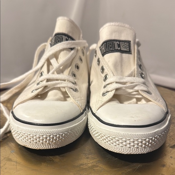 Ethletic Sneakers Cream - Fairtrade shoes. Never worn. With tag. Size 10. - Picture 4 of 11